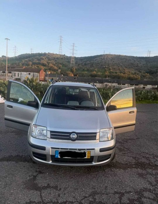 Fiat Panda 2005 em ótimo estado.