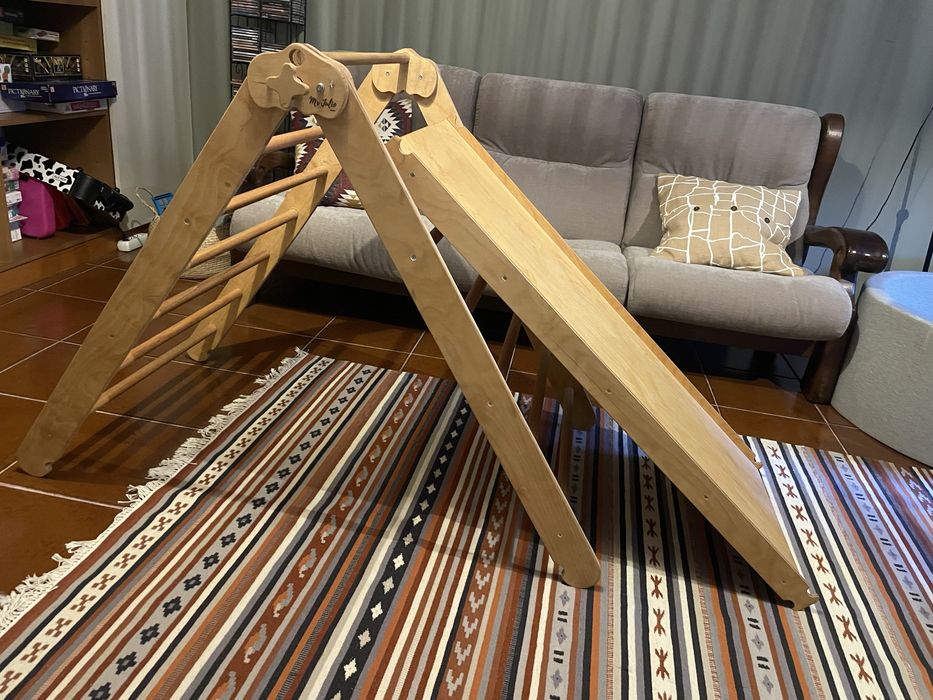 Triângulo pikler em madeira