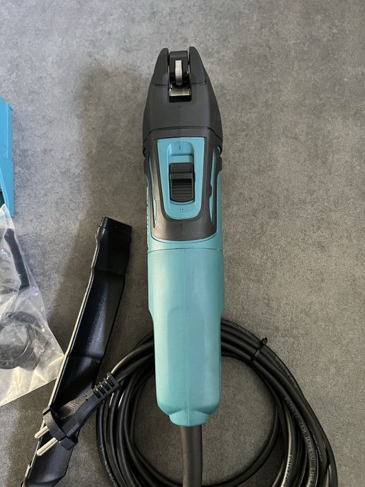 Мережевий реноватор Makita tm 3010C