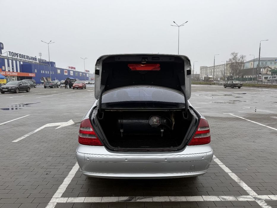 Mercedes-benz E - Class