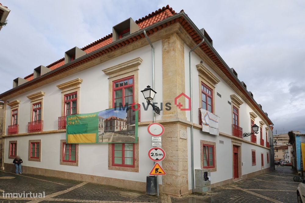 Apartamento T1+1 Novo - Centro Histórico de Leiria — Leiria, Pousos, Barreira E Cortes, Leiria