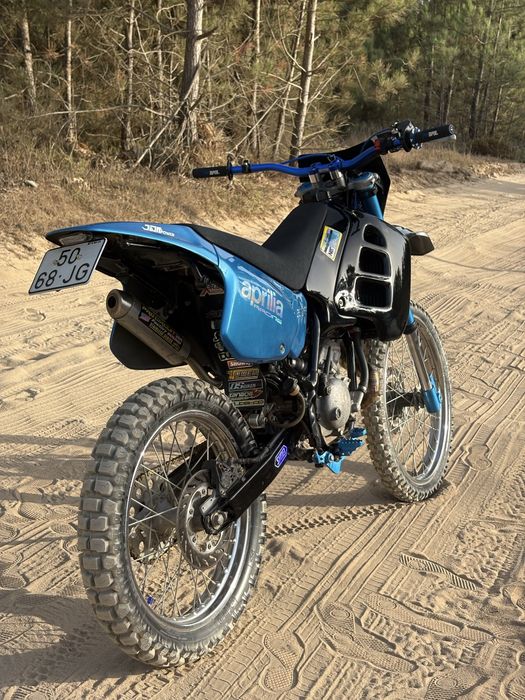 Aprilia Rx (diferenciada)