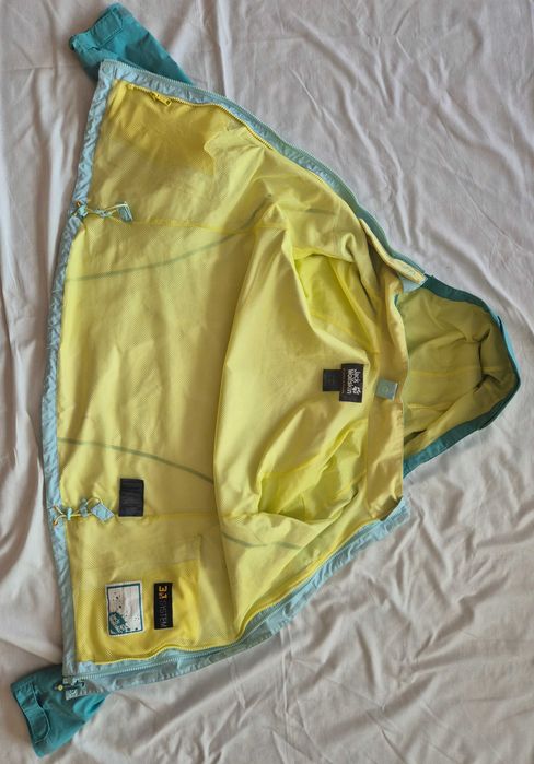 Młodzieżowa kurtka Jack Wolfskin na 164cm wzrostu