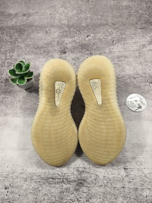 Жіночі Кроссовки Adidas Yeezy Boost 350