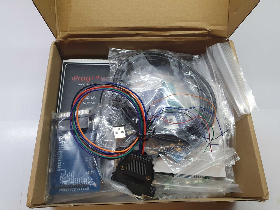 Програматор iProg+ V87, 6 адаптерів