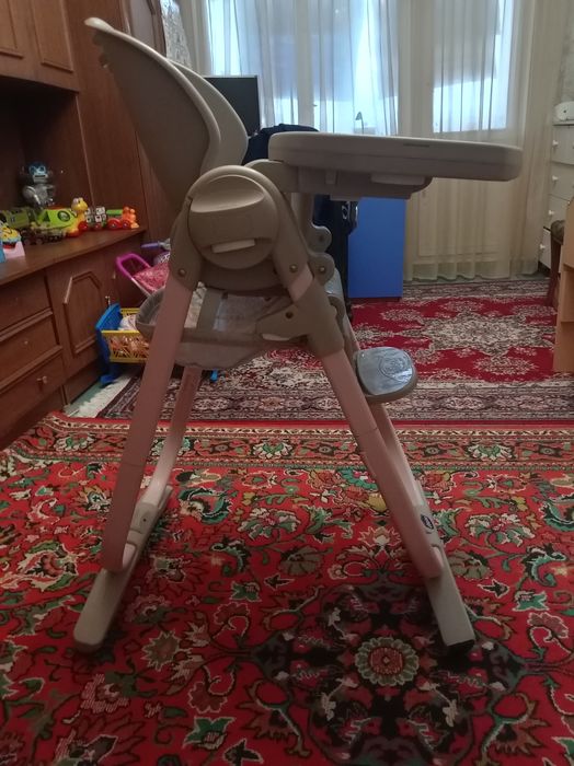 Продам дитяче крісло для годування Chicco