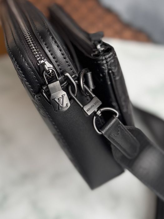Сумка мужская черная 3в1 трио Louis Vuitton messenger Trio кожаная LV
