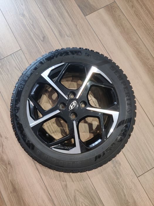 KOMPLET KOŁA ZIMOWE 16" HYUNDAI Bayon- 195/55 R16 Semperit