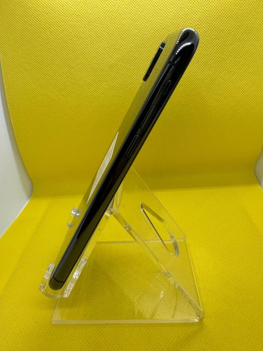 iPhone 10 X у кольорі Space Gray 64GB.