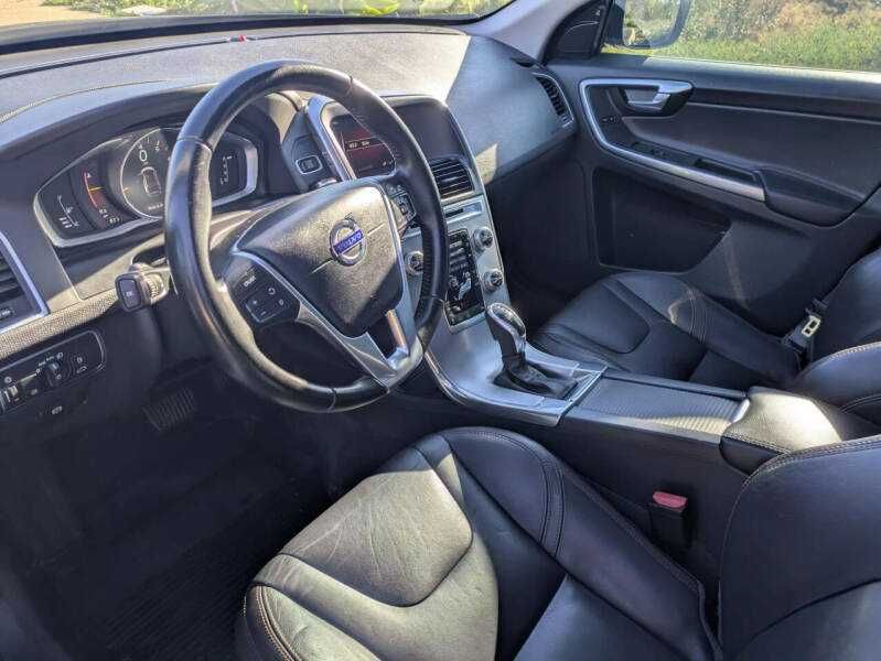 2017 Volvo XC60 2.0