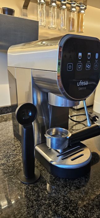 Máquina de café Ufesa Sienna