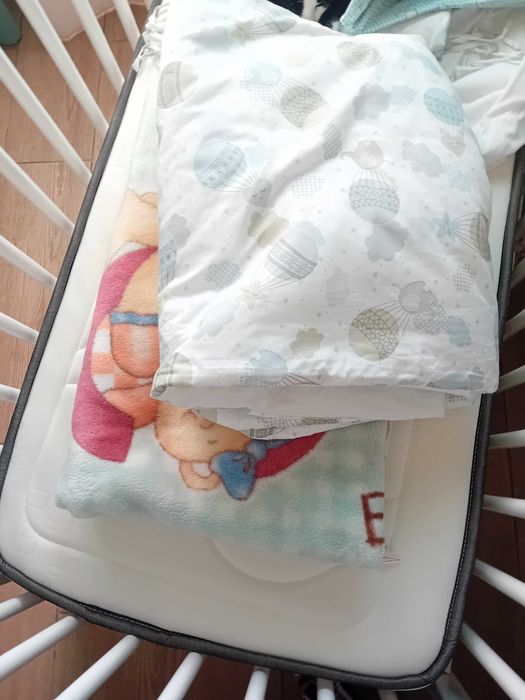 Cama de Grades Berço com Colchão Novo Não Usado - Impecável