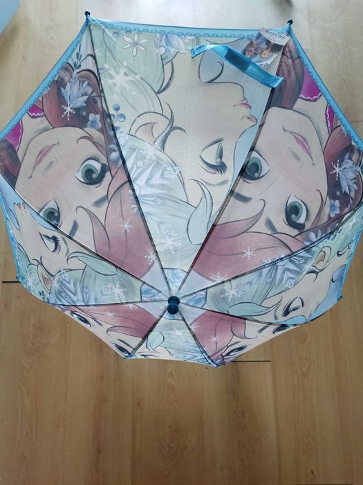 Guarda Chuva Frozen II Elsa e Ana com portes de envio incluídos