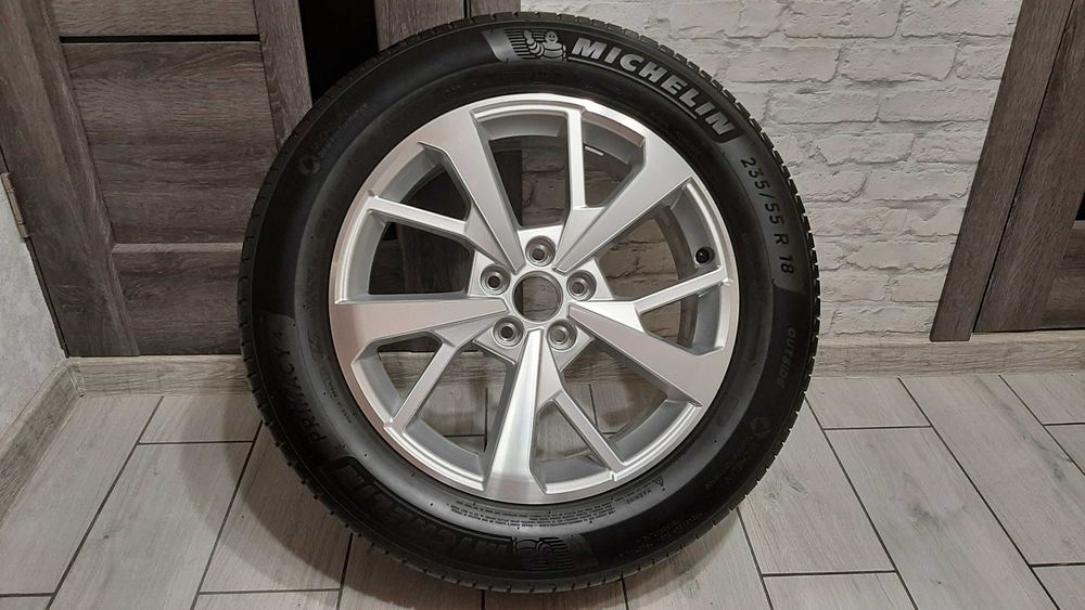Нове колесо Audi Q3 диск R18 5x112 скат Michelin Primacy 4 235/55 R18