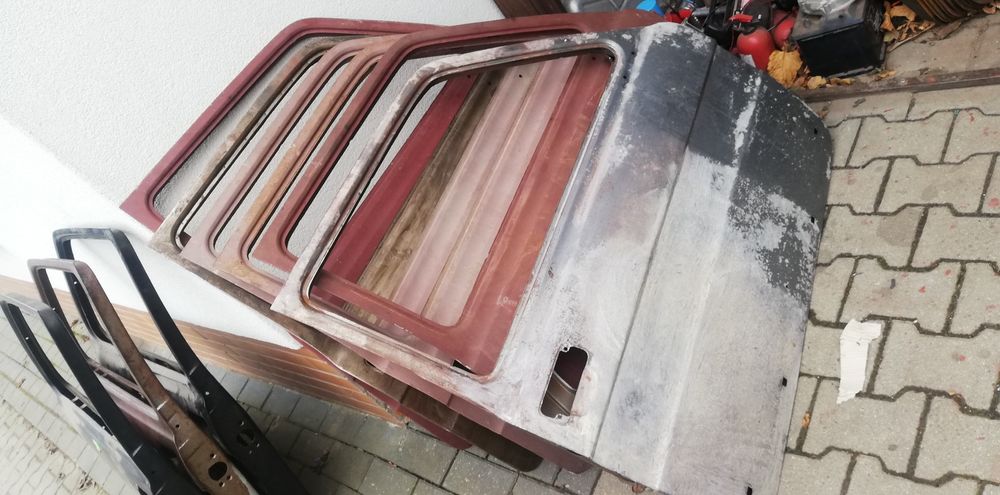 Fiat 126p drzwi drzwi drzwi pełno drzwi drzwi drzwi drzwi drzwi