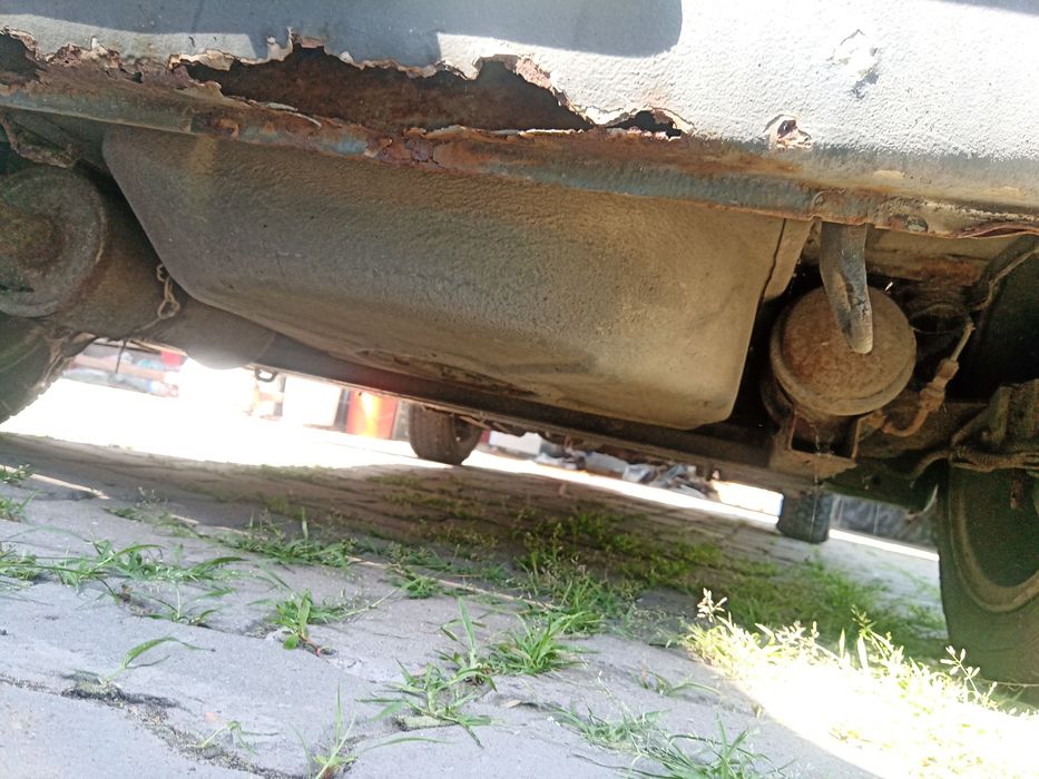 Продам пневмо-підвіска на машину Austin Metro(Rover)89р.