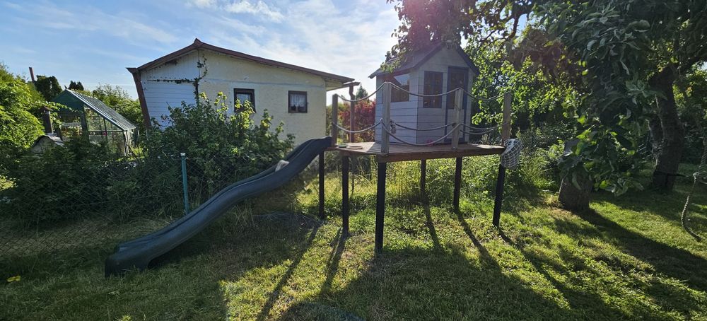 Działka ROD z altanką, wodą,prądem i placem zabaw