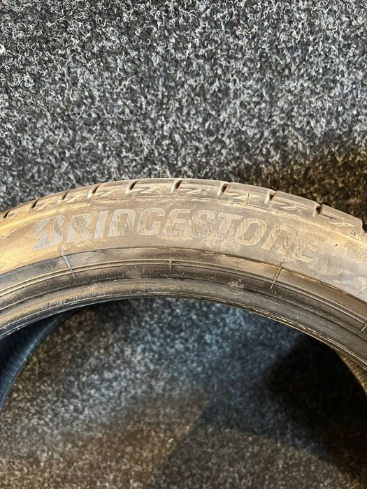 Brigestone 225/40R18 Turanza T005