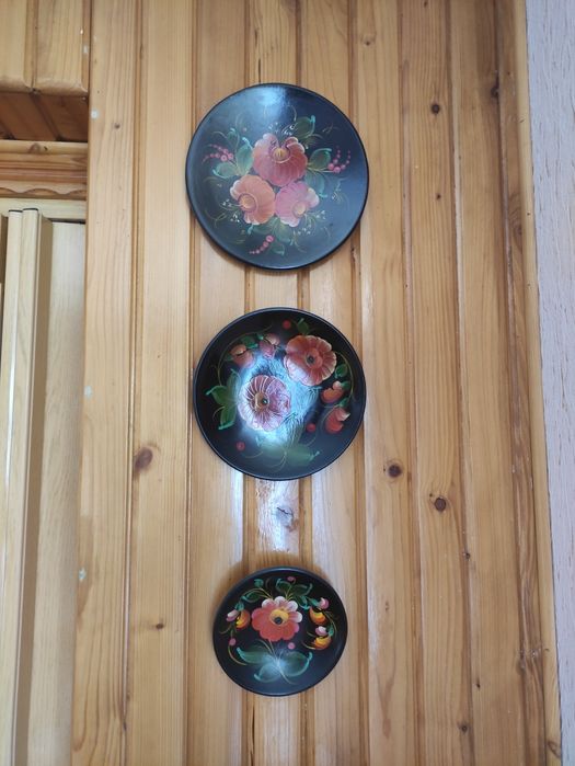 Talerze ozdobne na ścianę