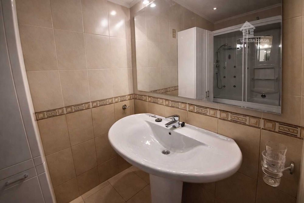 Київ.Будинок 300 кв.Сауна.Джакузі.Більяр.Генератор.Інвертор.До 12 осіб