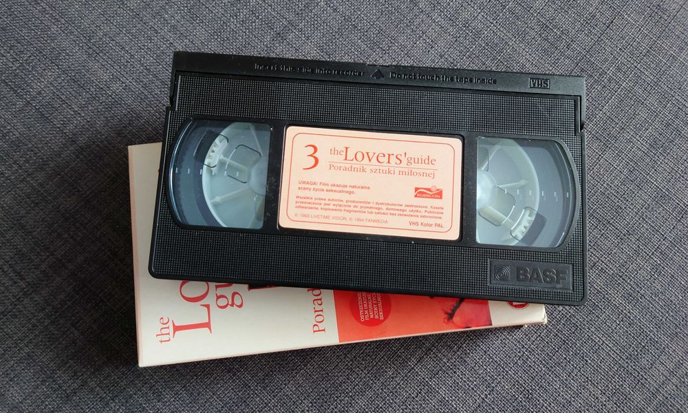 3 filmy VHS - LOVERS Guide, 1993/94 r. Stan bardzo dobry.