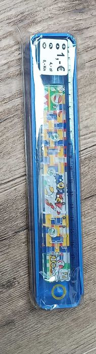 Pudełko na ołówki z linijką