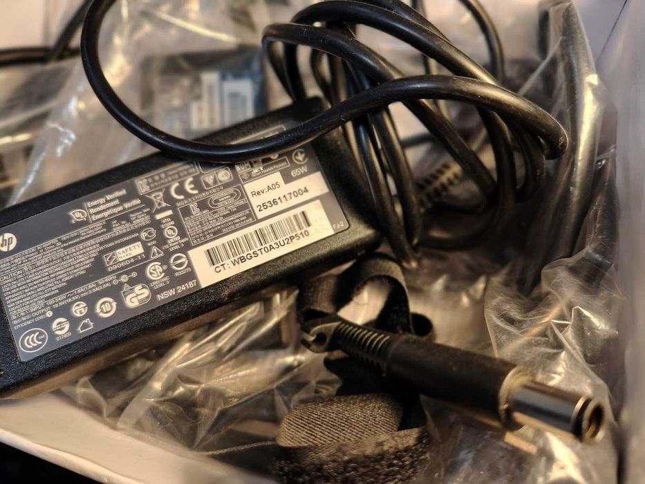 oryginalny zasilacz HP  609939 o mocy 65 Watt  PA-1650-32HT