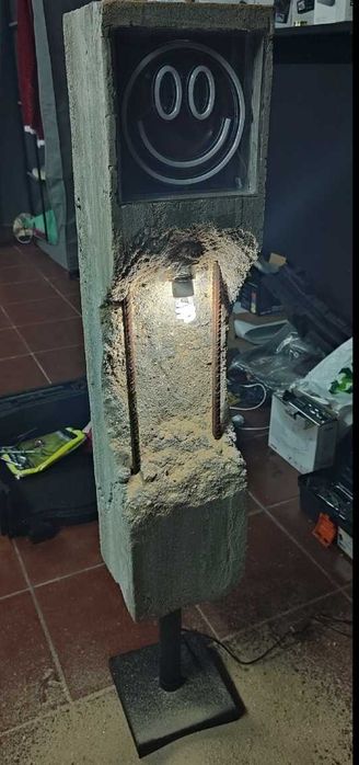 Iluminaria em betão led e lâmpada