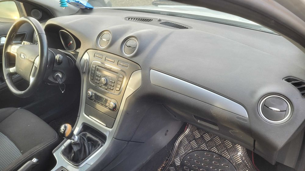 Ford Mondeo mk4 lift konsola deska poduszki komplet