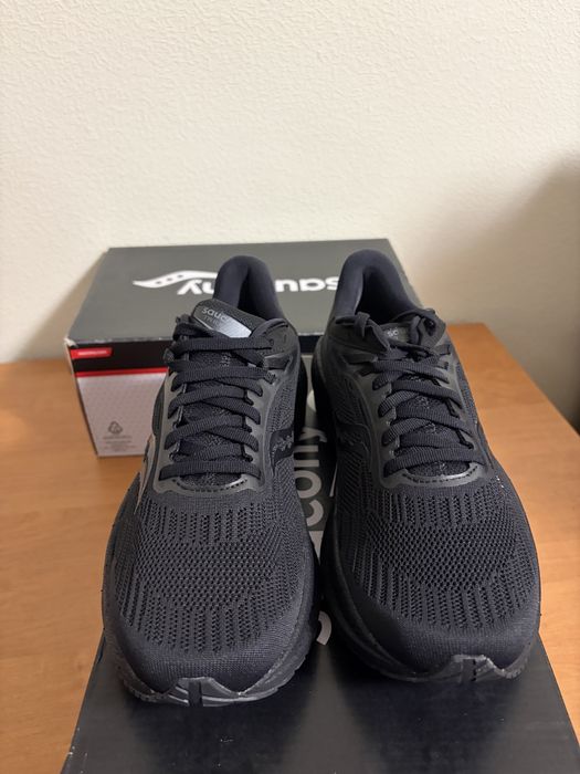 Новые ОРИГИНАЛ оригінал беговые кроссовки кросівки Saucony Triumph 21