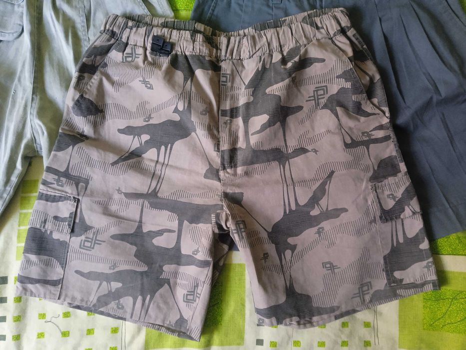 Шорти чоловічі Hugo Boss Camel