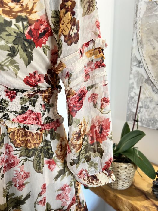 Vestido Florido Stradivarius