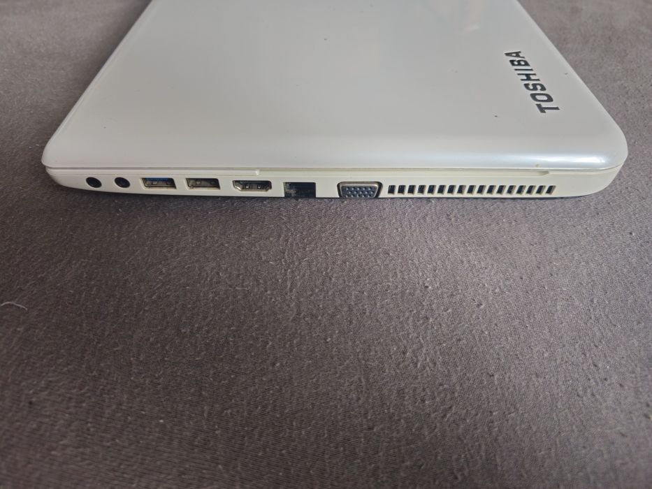 Laptop toshiba satelitte c55