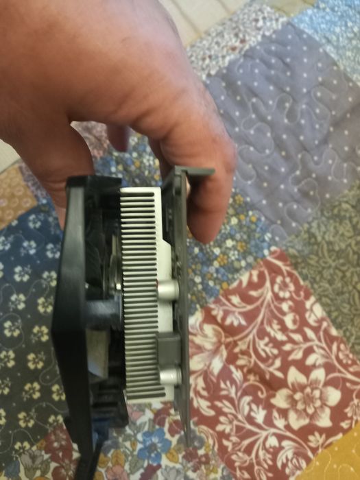Продам відео карту AFOX GeForce GTX 750 Ti AF750Ti-4096D5H1