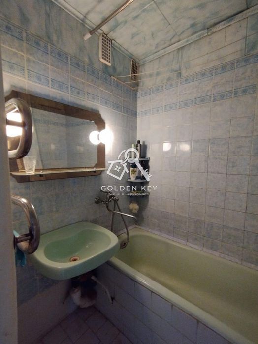 Продаж 3 кімнатної квартири з автономним опаленням на Павла Глазового