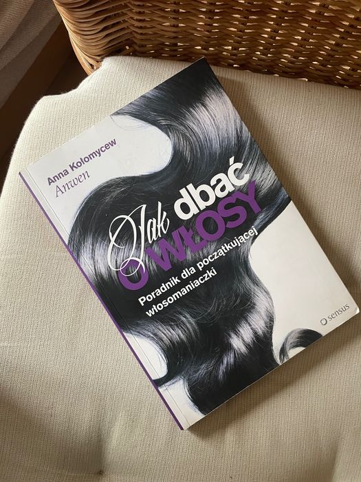Anwen Kołomycew Jak dbać o włosy książka