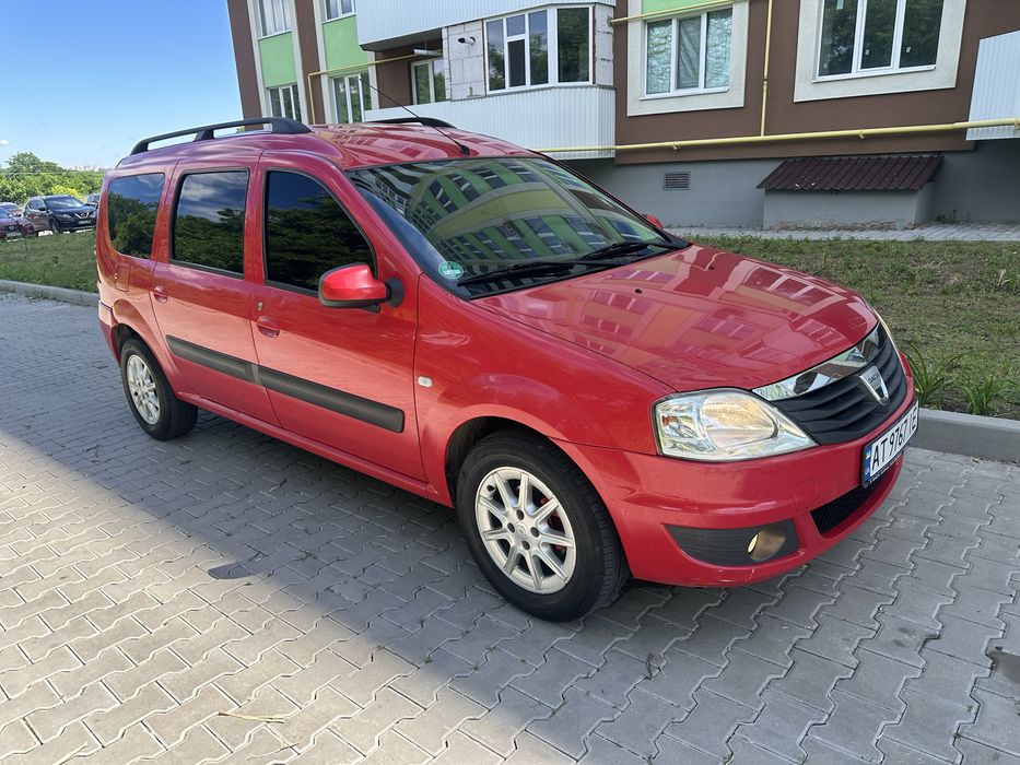 Дачія Логан 2009 рік