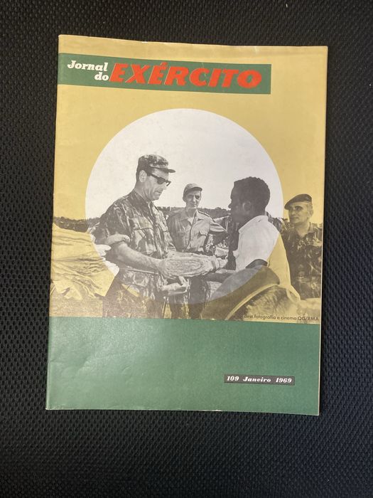 2 Revistas Jornal do Exército Janeiro 1969