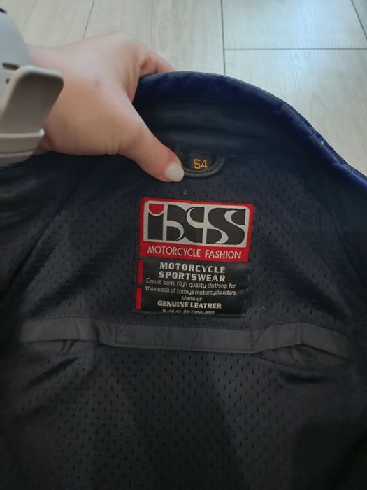Продам мужской мотокостюм IXS