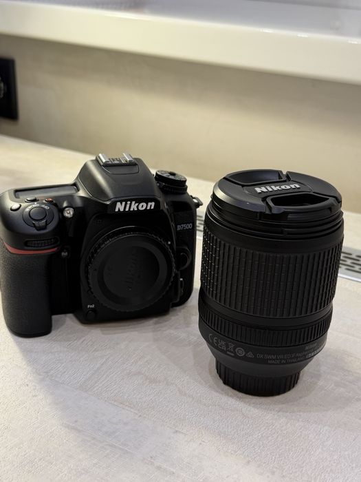 Nikon d7500 почти новый