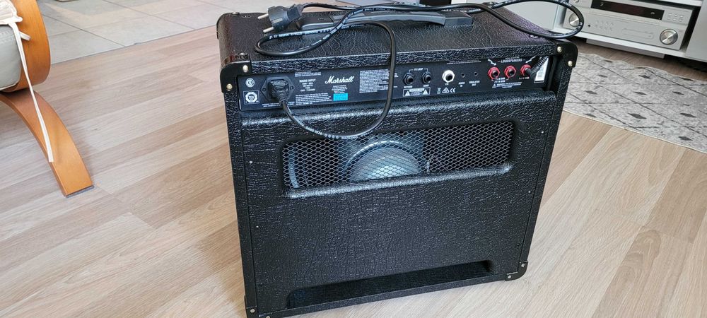 W pełni lampowe combo dla gitary elektrycznej Marshall DSL20CR