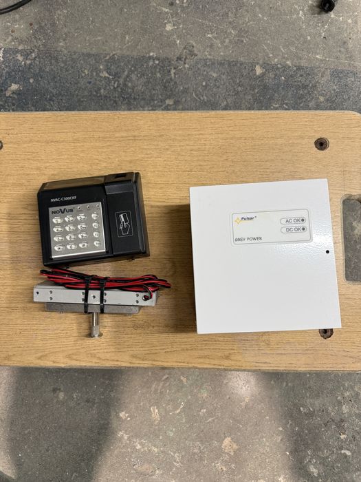 Novus NVAC-C300CKF zamek biometryczny