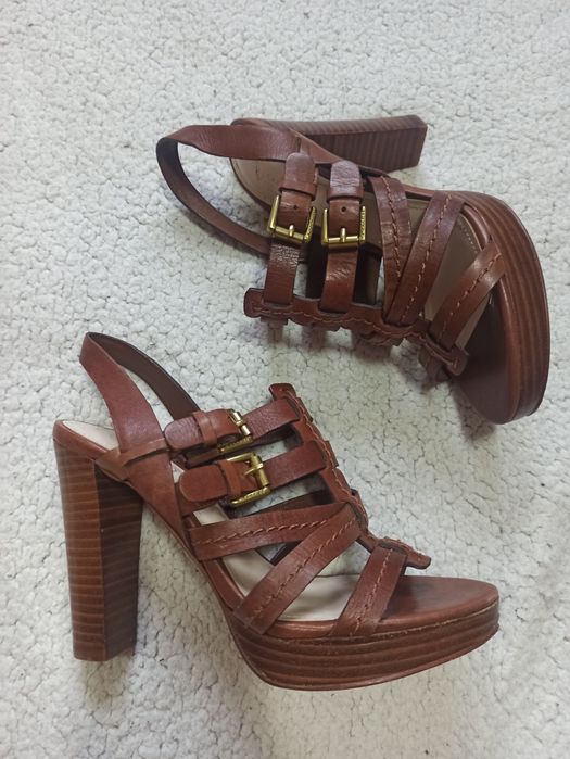 Sandały na klocku Coach