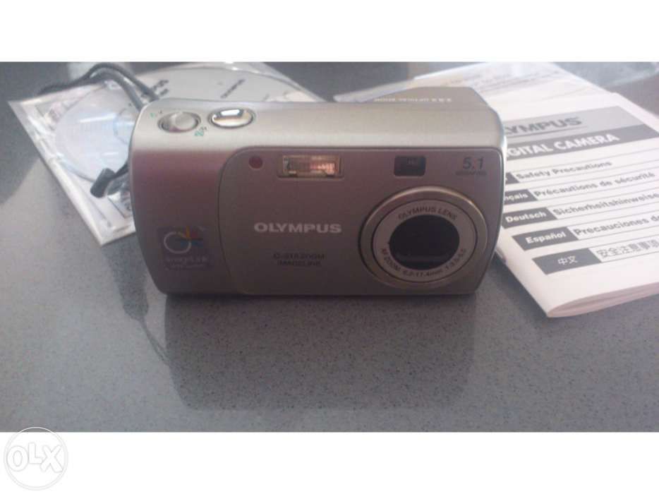 Olympus C-315 ZOOM Digital Camera64740387468289122