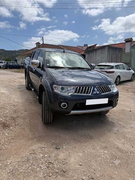 Mitsubishi L200 pick up 4x4 cabine dupla 2010