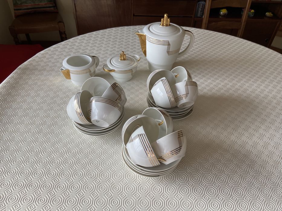 Vista Alegre Tea Set429087996385710083
