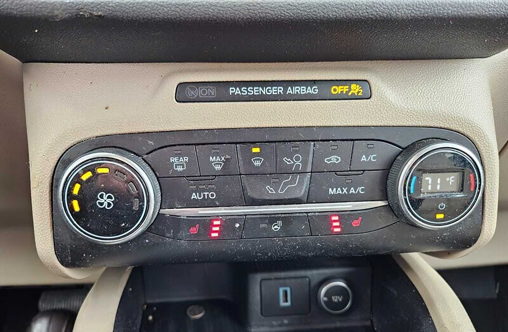 Ford Escape SEL      2020