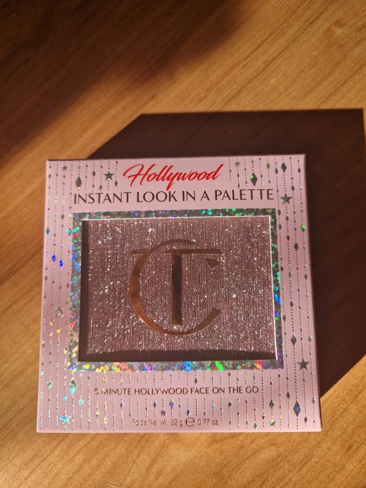 Charlotte Tilbury Hollywood Instant Look In a Palette Pretty Glowing