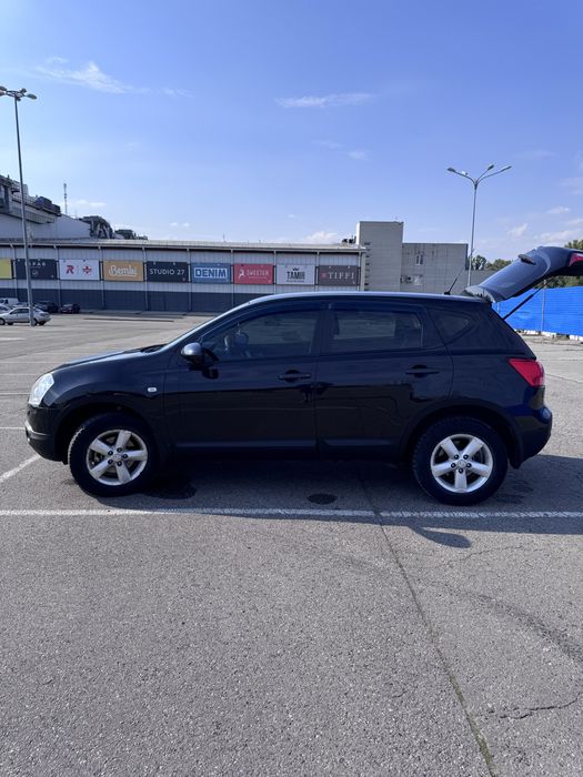 Nissan Qashqai 2008 | 2.0 бензин | АКПП | 4x4 | 215 000 км