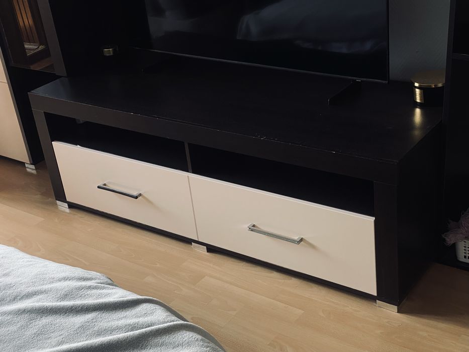 Шафа з тумбами Терміново